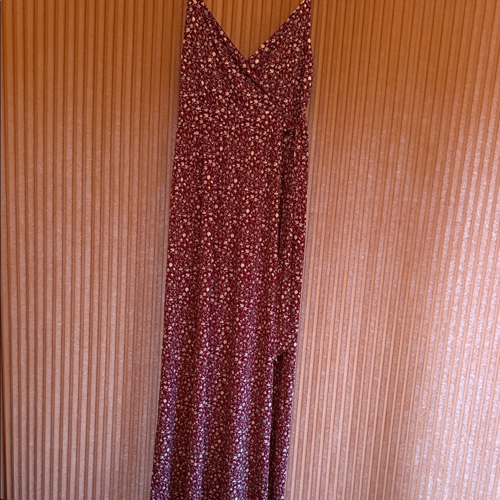 Kaileigh Burgundy Floral Maxi Dress